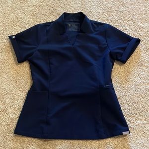 Figs Inala scrub top